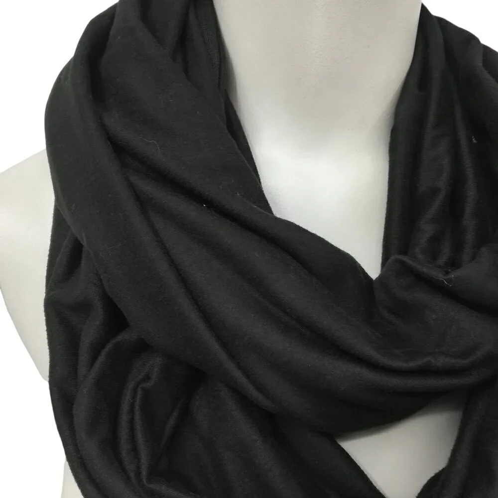 Beyond Yoga Pocket Infinity Scarf Black Zipper Hidden Neck Warmer Athletic